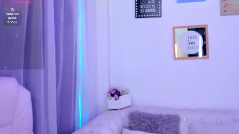 pretty online show from December 2025 11:40:02 AM