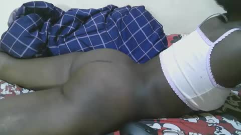 pretty_leila1 online show from February 2026 12:12:01 PM