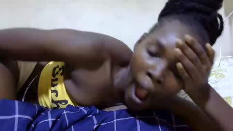 pretty_leila1 online show from March 2026 07:50:01 PM