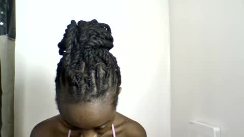 pretty luv1 online show from June 2026 11:56:02 AM