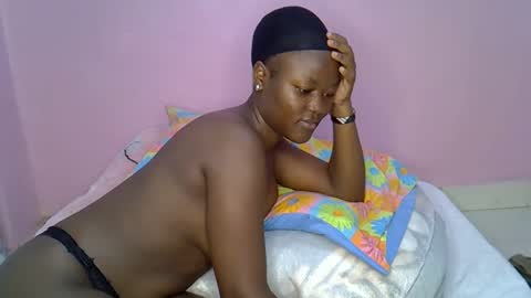 pretty_maya2 online show from October 2025 11:46:01 PM