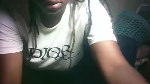 pretty_milan online show from April 2026 09:07:01 AM