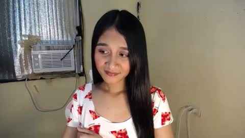 Snapshot of pretty_morenaxx chatting on October 2025 12:02:02 PM Marimar online show from October 2025 12:02:02 PM