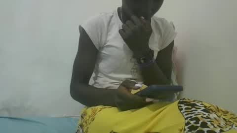 pretty_petite_ebony online show from December 2024 07:32:01 PM