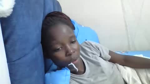 Snapshot of pretty_petite_ebony chatting on May 2026 11:12:02 PM pretty_petite_ebony online show from May 2026 11:12:02 PM