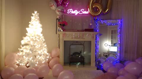 Pretty Sara online show from December 2024 01:28:01 AM