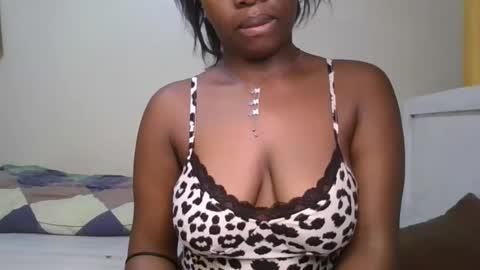 pretty_shila online show from October 2025 05:35:02 PM