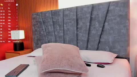 Daisy Flower online show from February 2025 02:12:02 AM