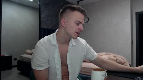 Justin online show from October 2025 05:35:02 PM