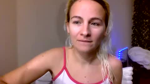 Snapshot of prettybabypetite chatting on February 2026 11:47:01 PM Missy Jack online show from February 2026 11:47:01 PM