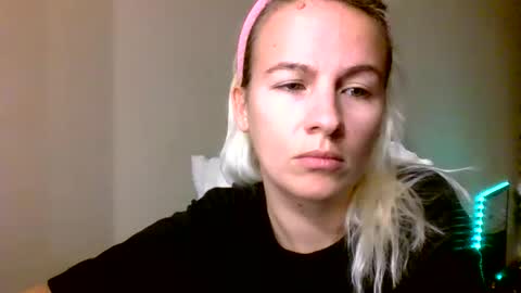 Snapshot of prettybabypetite chatting on February 2026 03:04:01 AM Missy Jack online show from February 2026 03:04:01 AM