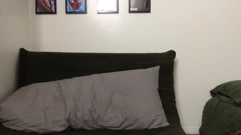 pretty boy online show from October 2025 03:37:02 AM