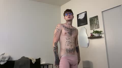 Snapshot of prettyboyszn chatting on June 2026 05:23:02 AM pretty boy online show from June 2026 05:23:02 AM