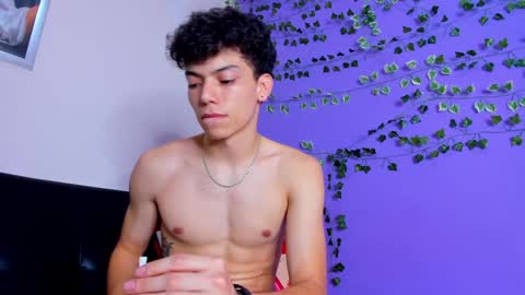 Enzo  Denis online show from January 2025 11:04:01 PM