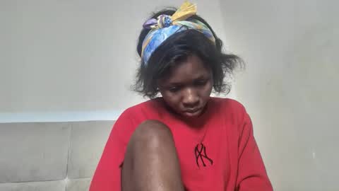 Vee online show from November 2025 04:01:02 PM