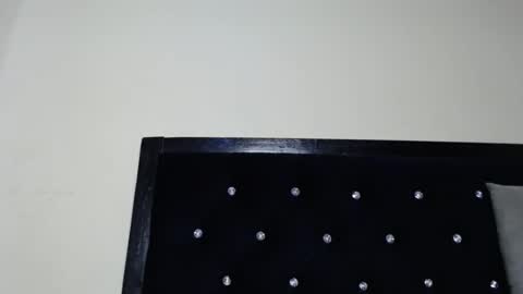 Vee online show from November 2025 08:58:02 AM