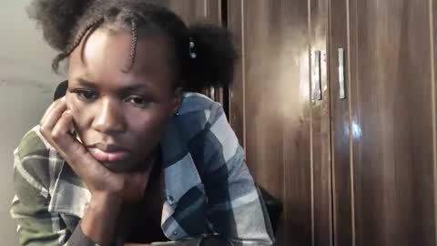 Vee online show from November 2025 07:20:02 AM