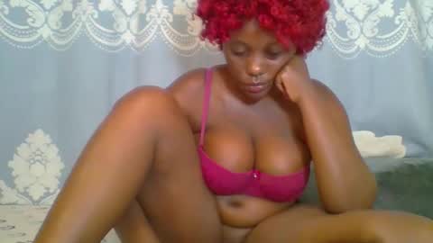 Snapshot of prettydarkskin002 chatting on April 2026 07:36:02 AM SHANIA online show from April 2026 07:36:02 AM