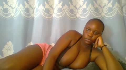 Snapshot of prettydarkskin002 chatting on May 2026 09:15:01 AM SHANIA online show from May 2026 09:15:01 AM
