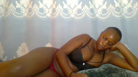 Snapshot of prettydarkskin002 chatting on May 2026 06:30:01 AM SHANIA online show from May 2026 06:30:01 AM