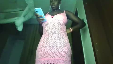 Snapshot of prettydulce chatting on February 2026 03:02:01 AM prettydulce online show from February 2026 03:02:01 AM