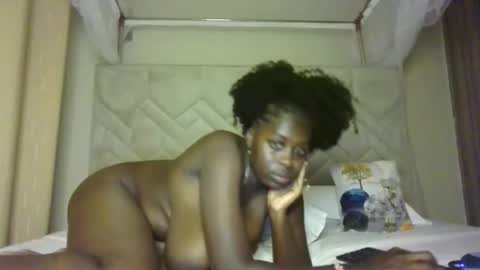 prettydulce online show from March 2026 03:45:02 AM