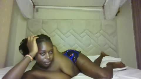 Snapshot of prettydulce chatting on May 2026 03:22:01 AM prettydulce online show from May 2026 03:22:01 AM