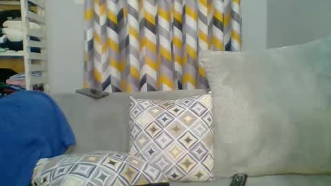 PrettyEla online show from October 2025 09:37:01 PM