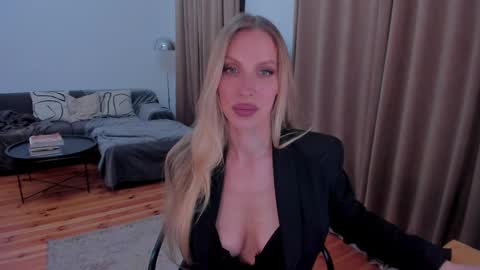 Snapshot of prettyk1ller chatting on May 2026 10:50:03 PM Eva online show from May 2026 10:50:03 PM