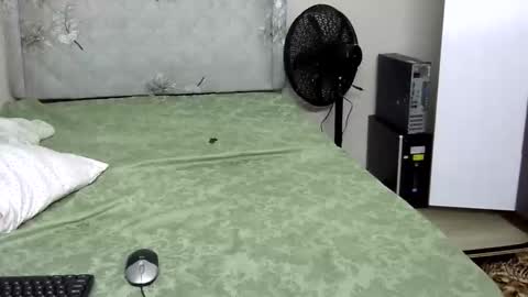 Prettylemmy online show from October 2025 06:45:01 AM