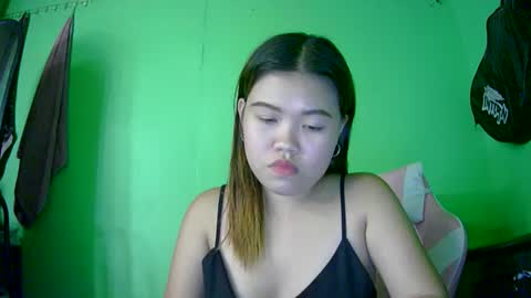 Snapshot of prettymae756493 chatting on June 2026 02:18:02 PM prettymae756493 online show from June 2026 02:18:02 PM