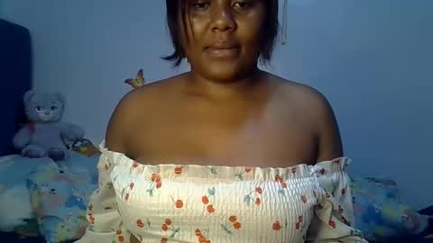 prettymel_ online show from January 2026 04:45:02 PM