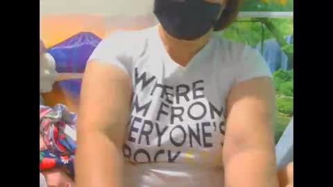 Nhing online show from November 2025 01:35:02 PM