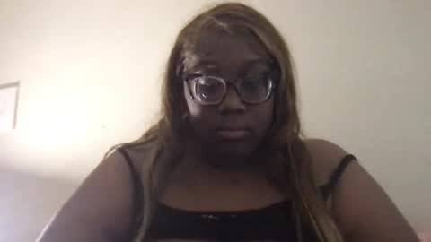 Prettypoohxo online show from April 2026 11:27:01 PM