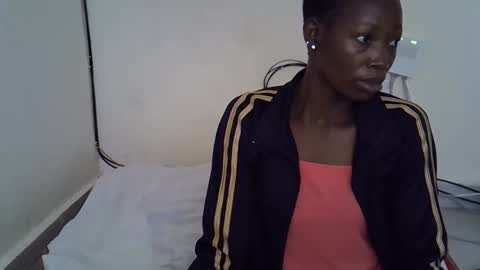 Pretty Queen online show from November 2025 08:46:02 AM