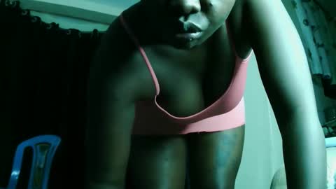 Snapshot of prettyreen chatting on May 2026 09:53:01 PM prettyreen online show from May 2026 09:53:01 PM