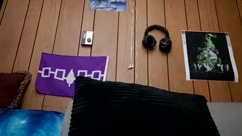 prettysolidd7 online show from February 2025 10:37:02 AM