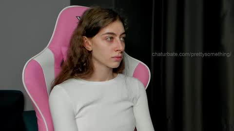 Sophie  next stream will be at Monday  i will wait you guys  online show from February 2025 04:16:01 PM