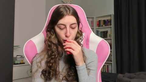 Sophie  next stream will be at Monday  i will wait you guys  online show from June 2026 05:53:01 AM
