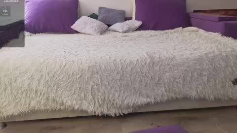 Kitty online show from April 2026 02:18:01 AM