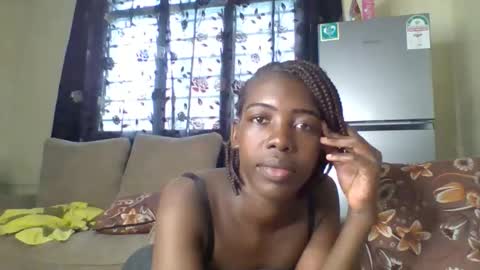 prettyzuzu online show from September 2025 07:01:01 AM