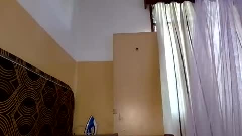 prettyzuzu online show from September 2025 06:18:01 AM