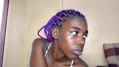 prettyzuzu online show from November 2025 09:56:02 AM