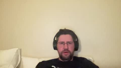 Snapshot of previewh chatting on May 2026 08:49:02 PM PreviewH online show from May 2026 08:49:02 PM