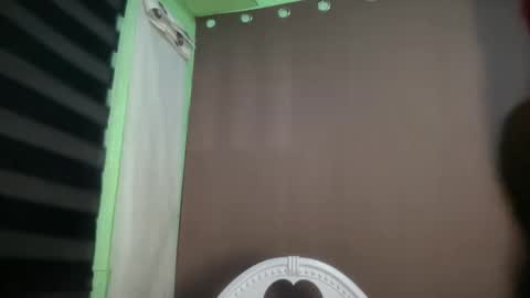 Snapshot of pricelessbeautyxxx chatting on December 2025 01:08:01 PM TINA online show from December 2025 01:08:01 PM