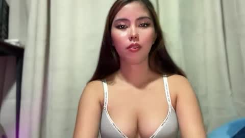 Snapshot of pricelessbeautyxxx chatting on June 2026 04:20:02 PM TINA online show from June 2026 04:20:02 PM