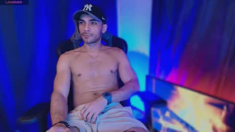 Snapshot of pridelgtbi chatting on November 2025 12:25:01 AM pridelgtbi online show from November 2025 12:25:01 AM