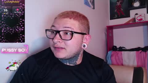 Snapshot of prince_ftm1 chatting on January 2025 07:18:01 PM Prince online show from January 2025 07:18:01 PM