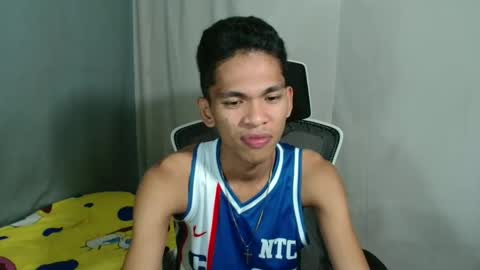 Snapshot of princeofcumxxx chatting on December 2024 04:40:01 PM Mel online show from December 2024 04:40:01 PM