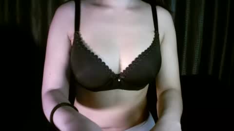   princess   online show from December 2024 06:22:01 PM